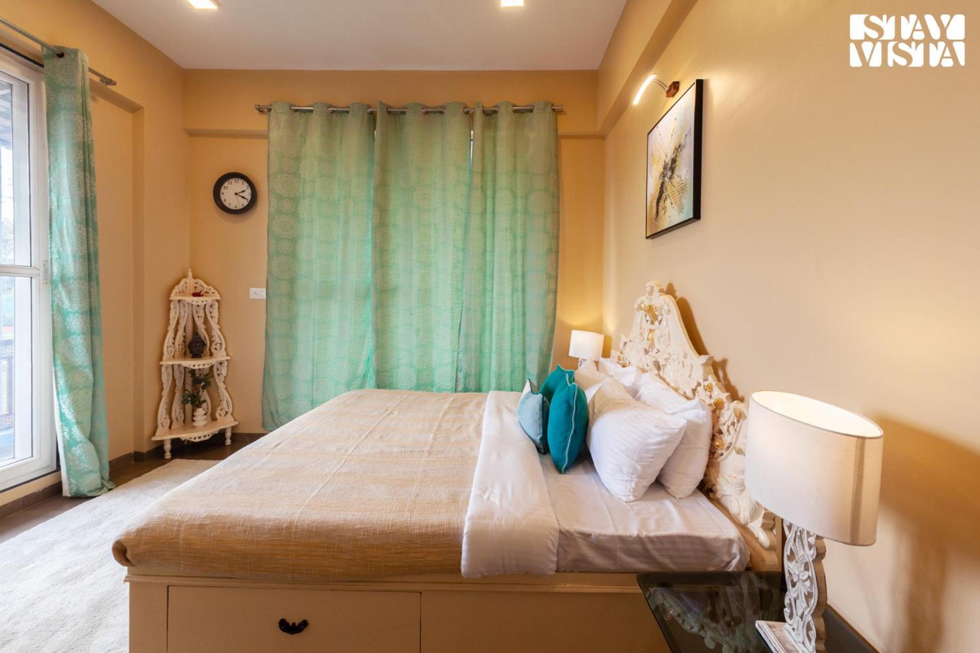 Stayvista'S Hillside Meadows - Mountainside Retreat With Farm View, Pool & Deck, Lawn & Gazebo Chinchavli Exterior foto