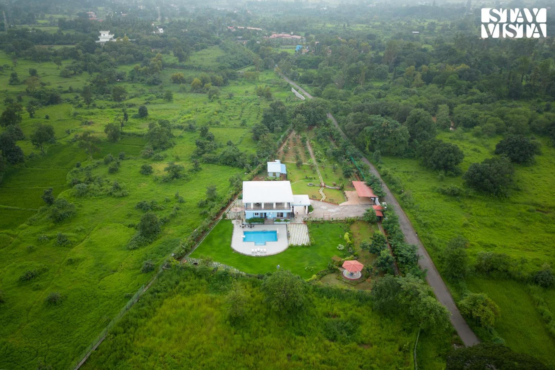 Stayvista'S Hillside Meadows - Mountainside Retreat With Farm View, Pool & Deck, Lawn & Gazebo Chinchavli Exterior foto